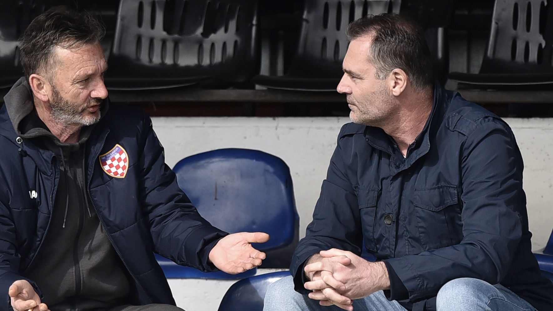 Vukovar je u odličnoj utakmici pobijedio i Cibaliu, na ljestvici vodi sa svih 12 bodova ispred Dubrave TK kojoj je u petak gost. Ali trener Dubrave Šušnić večeras je neočekivano dao ostavku i ne javlja se! Kakve će to zaplete donijeti?
