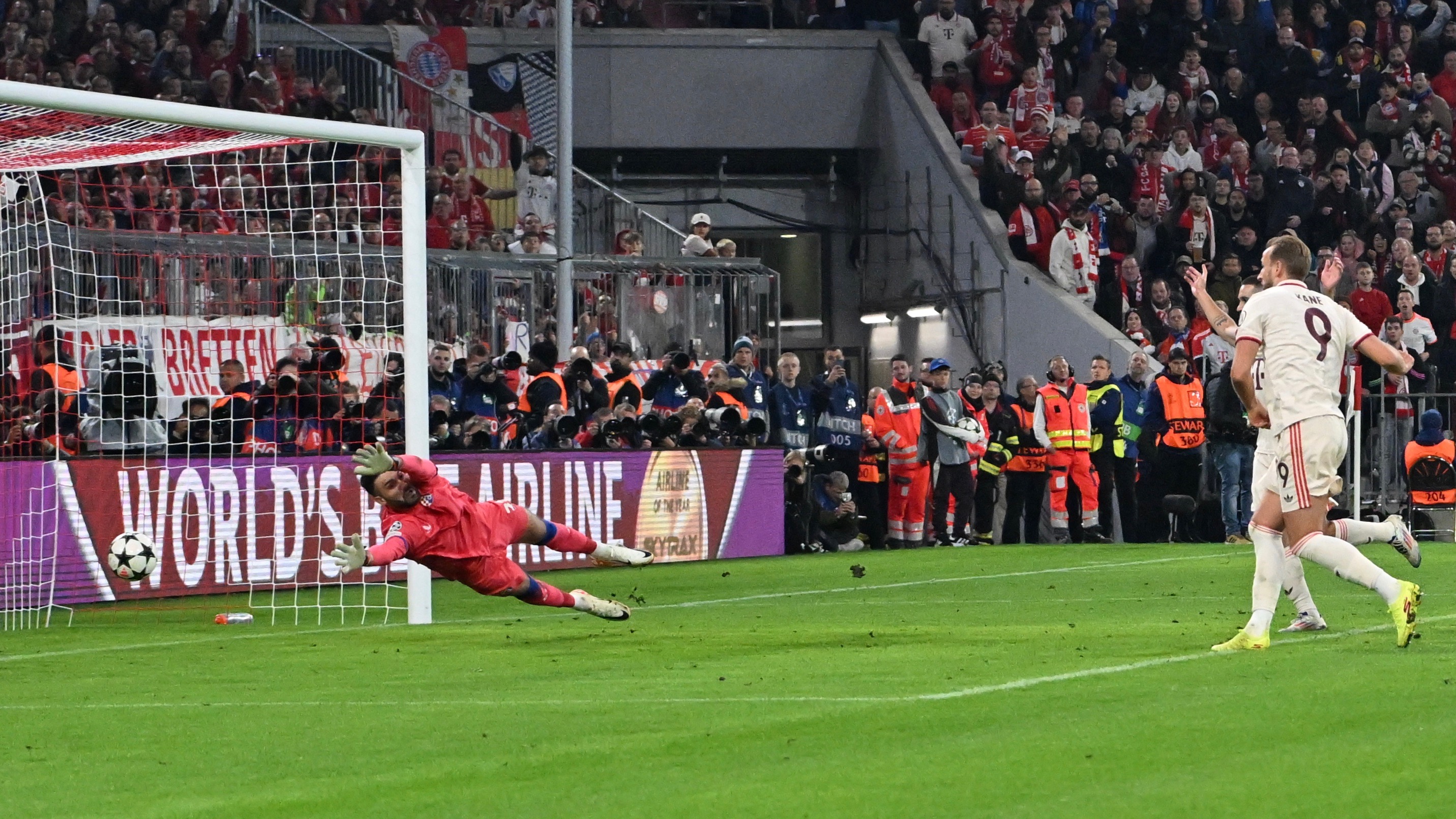 Dinamo je primio previše, najveći poraz u povijesti Lige prvaka ipak je poniženje. Jakirović teško može ostati trener. Bayern je dimenzija više, ali ipak…In